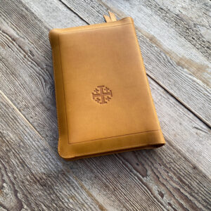 Schuyler Personal Size Quentel NKJV, Full Yapp Tuscany Calfskin Bible – PREORDER