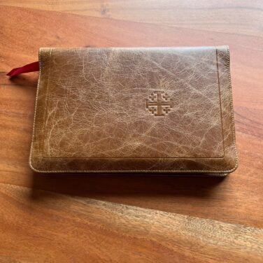 Schuyler Quentel NLT, Full Yapp Desert Camel Calfskin Bible