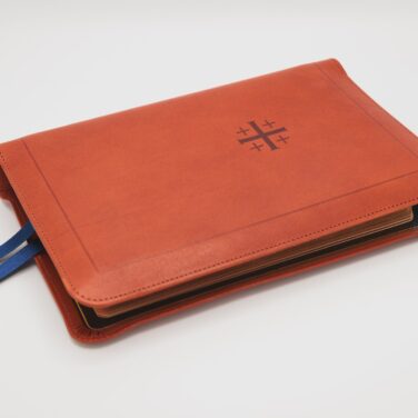 Schuyler Personal Size Quentel NIV, Full Yapp Siena Calfskin Bible