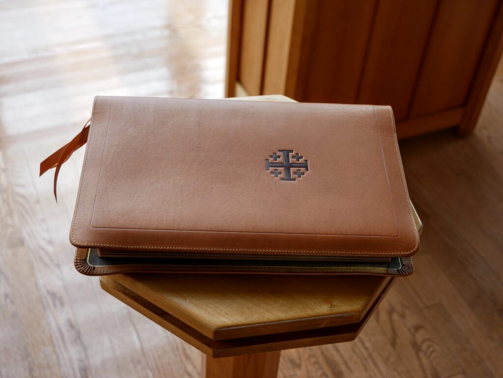 Schuyler Canterbury KJV, Full Yapp Saddle Brown Calfskin Bible