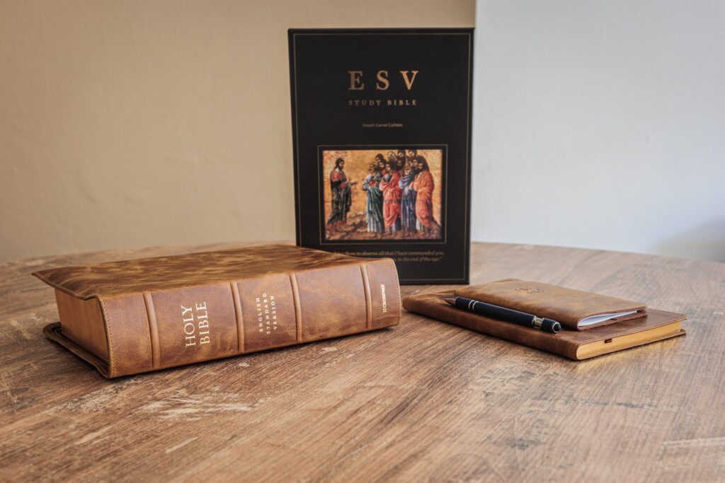 Crossway ESV Heirloom Study Bible, Desert Camel Calfskin &ndash; PREORDER