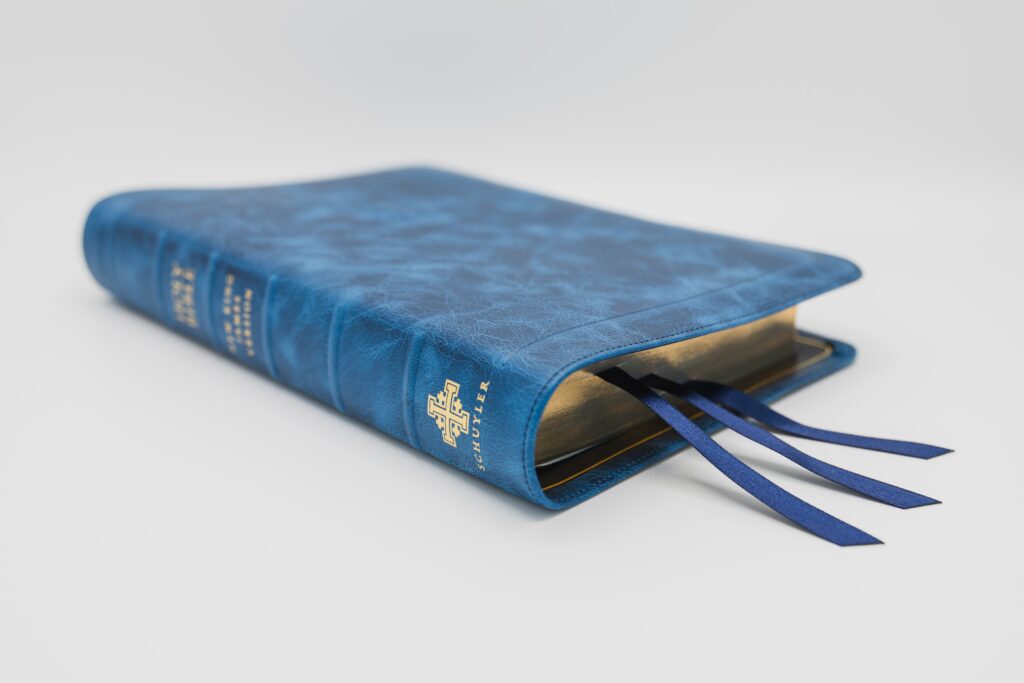 Schuyler Canterbury Kjv, Full Yapp Marbled Sapphire Calfskin Bible 