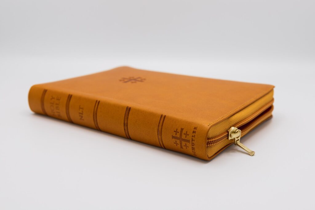 Schuyler Personal Size Quentel NLT, Tuscany Calfskin Bible, Zipper Edition