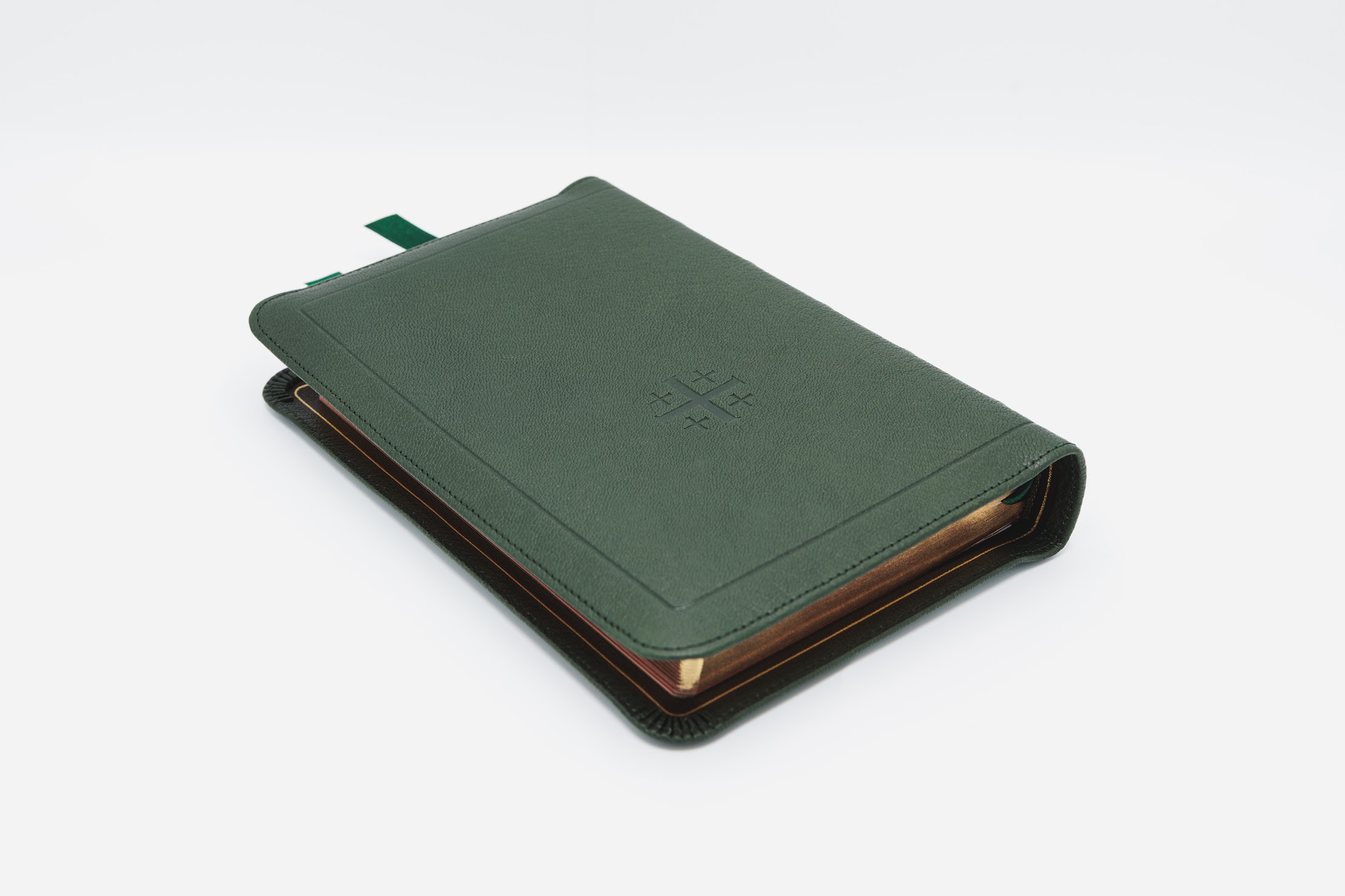 Schuyler Personal Size Quentel NIV, Full Yapp Dark Green Goatskin Bible - Image 3
