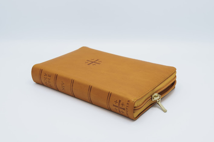 Schuyler Personal Size Quentel NIV, Tuscany Calfskin Bible, Zipper Edition