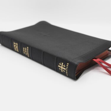 Schuyler Canterbury KJV, Full Yapp Black Goatskin Bible