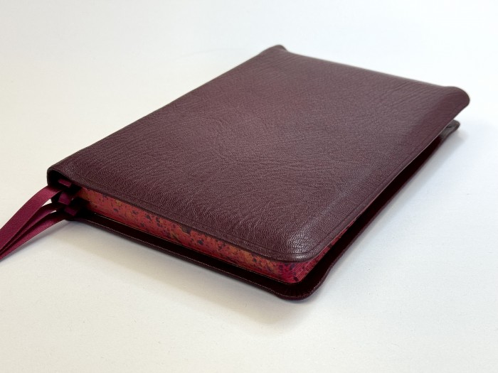 Allan ESV New Classic Readers Edition Burgundy Highland Goatskin - Speckled Edges FIRST EDITION Bible - Image 4