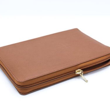 Schuyler Personal Size Quentel NLT, British Tan Goatskin Bible, Zipper Edition &ndash; PREORDER
